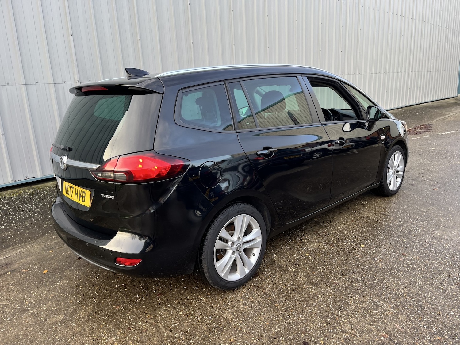 Used Vauxhall Zafira Tourer 2017 for sale - 76837047: Photo 5