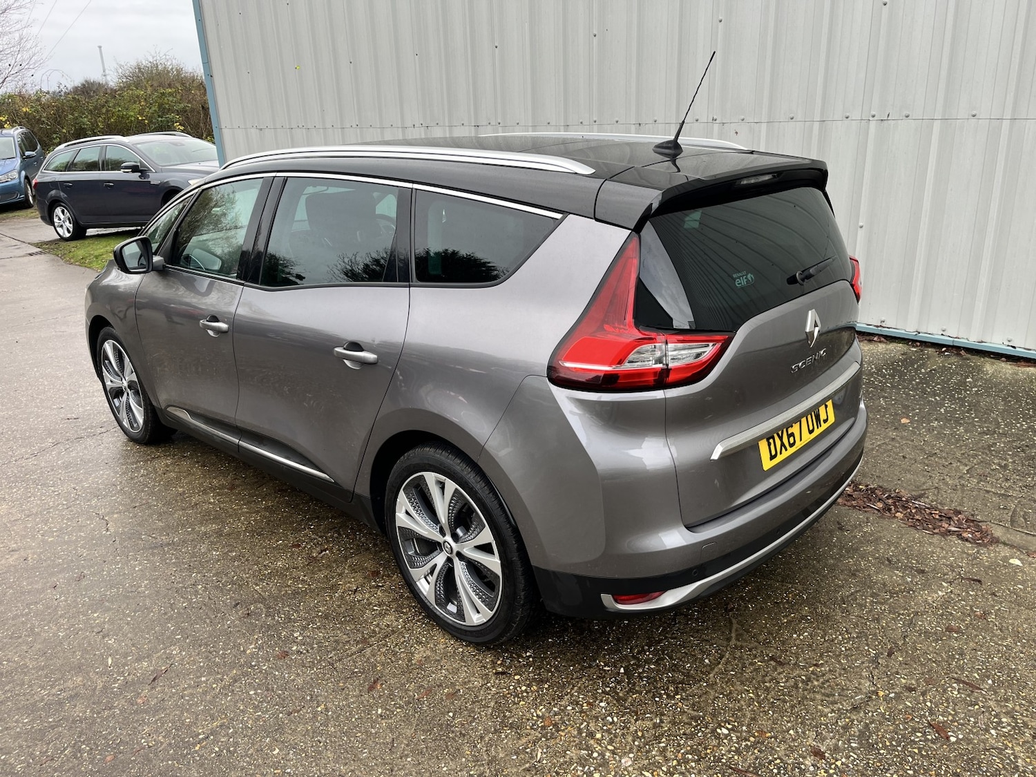 Used Renault Grand Scenic 2017 for sale - 76741284: Photo 3