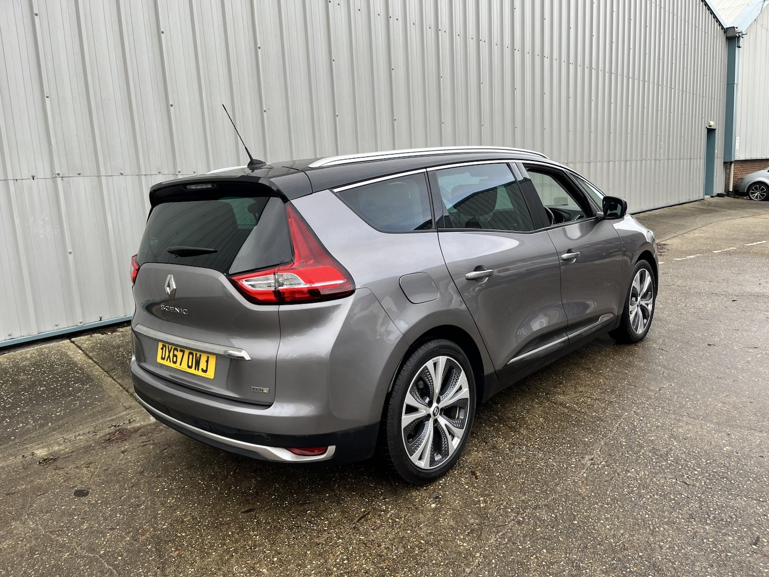 Used Renault Grand Scenic 2017 for sale - 76741284: Photo 5