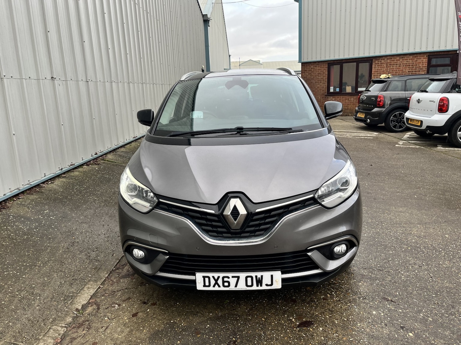 Used Renault Grand Scenic 2017 for sale - 76741284: Photo 9