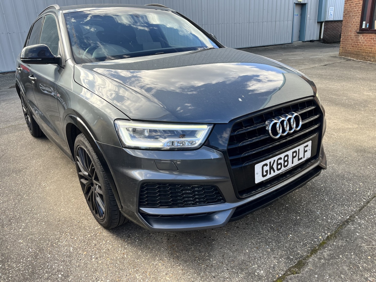 Used Audi Q3 2018 for sale - 78031590: Photo 3