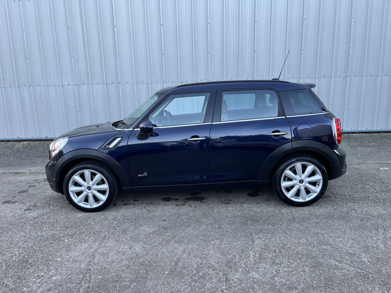 Used MINI Countryman 2013 for sale - 76863888: Photo 2