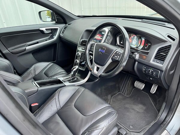 Used Volvo XC60 2015 for sale - 76324835: Photo 15
