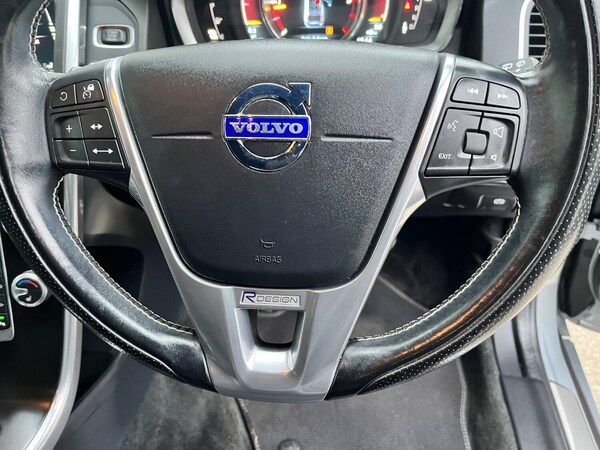 Used Volvo XC60 2015 for sale - 76324835: Photo 17