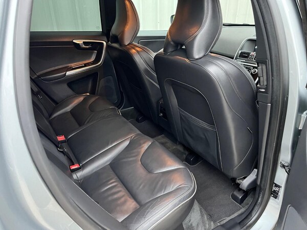 Used Volvo XC60 2015 for sale - 76324835: Photo 21