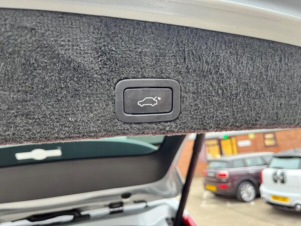 Used Volvo XC60 2015 for sale - 76324835: Photo 24