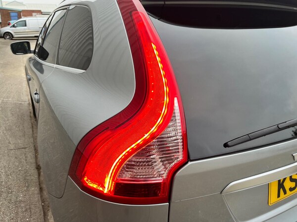 Used Volvo XC60 2015 for sale - 76324835: Photo 25