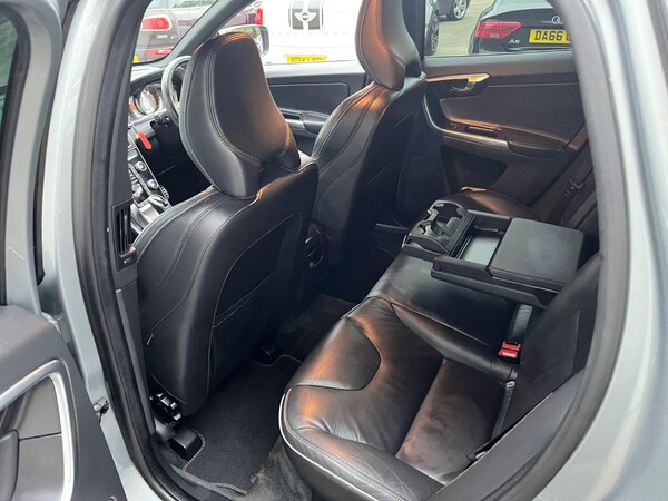 Used Volvo XC60 2015 for sale - 76324835: Photo 26