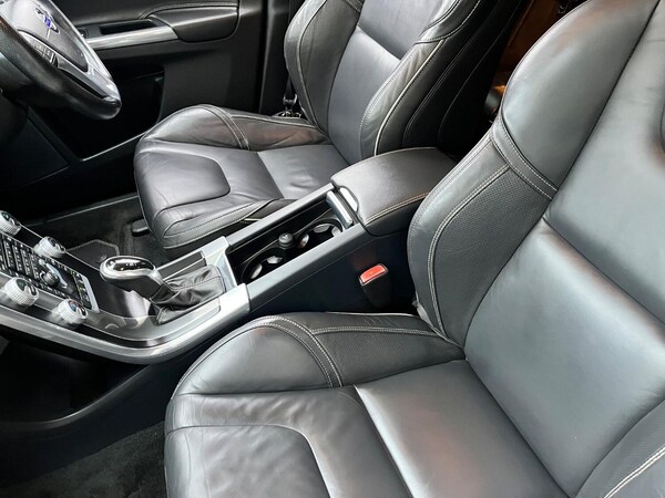 Used Volvo XC60 2015 for sale - 76324835: Photo 27