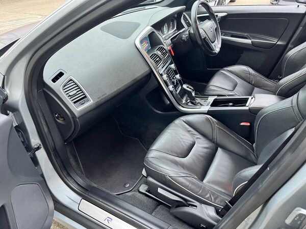 Used Volvo XC60 2015 for sale - 76324835: Photo 28