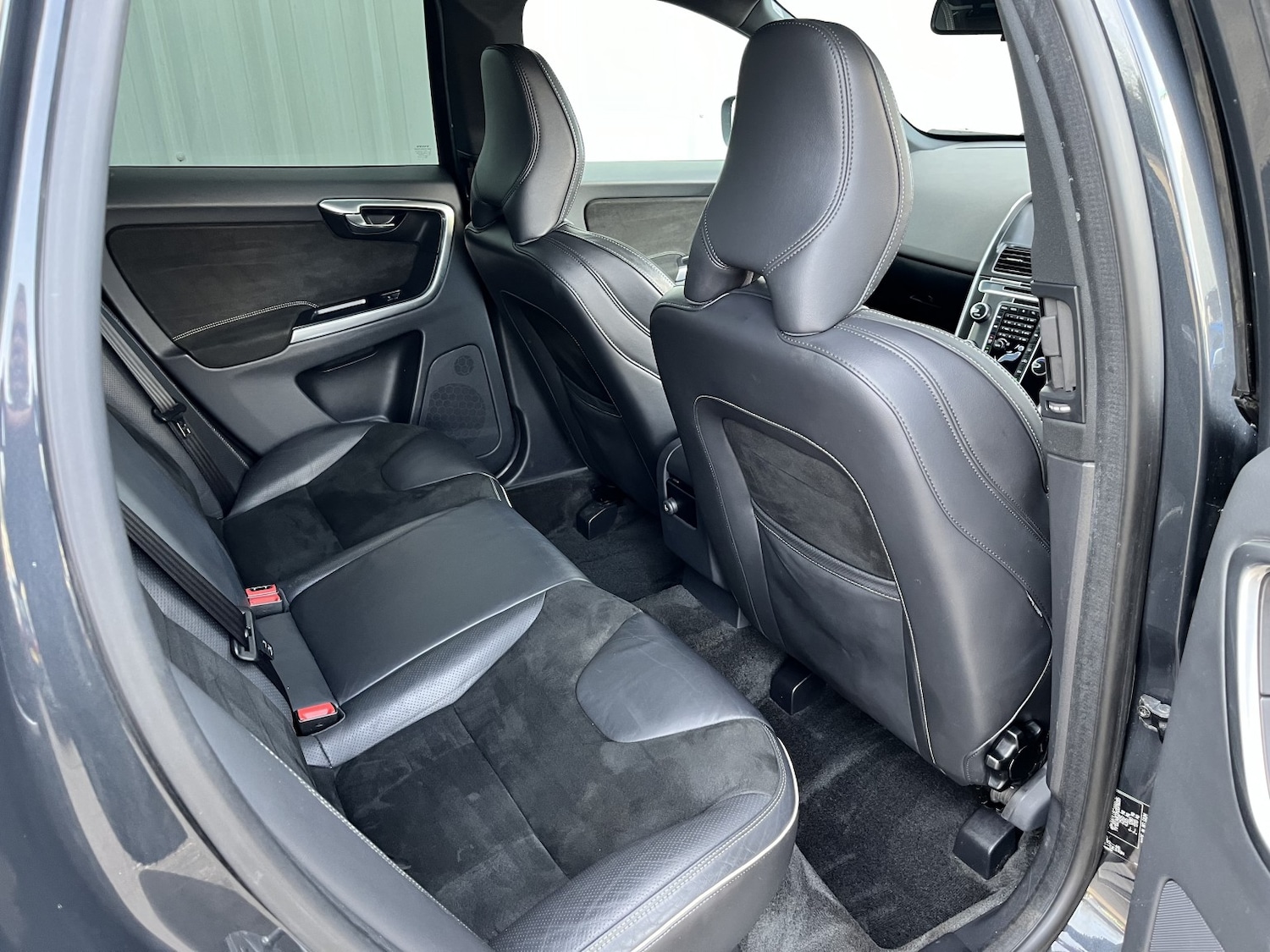 Used Volvo XC60 2016 for sale - 77807097: Photo 23