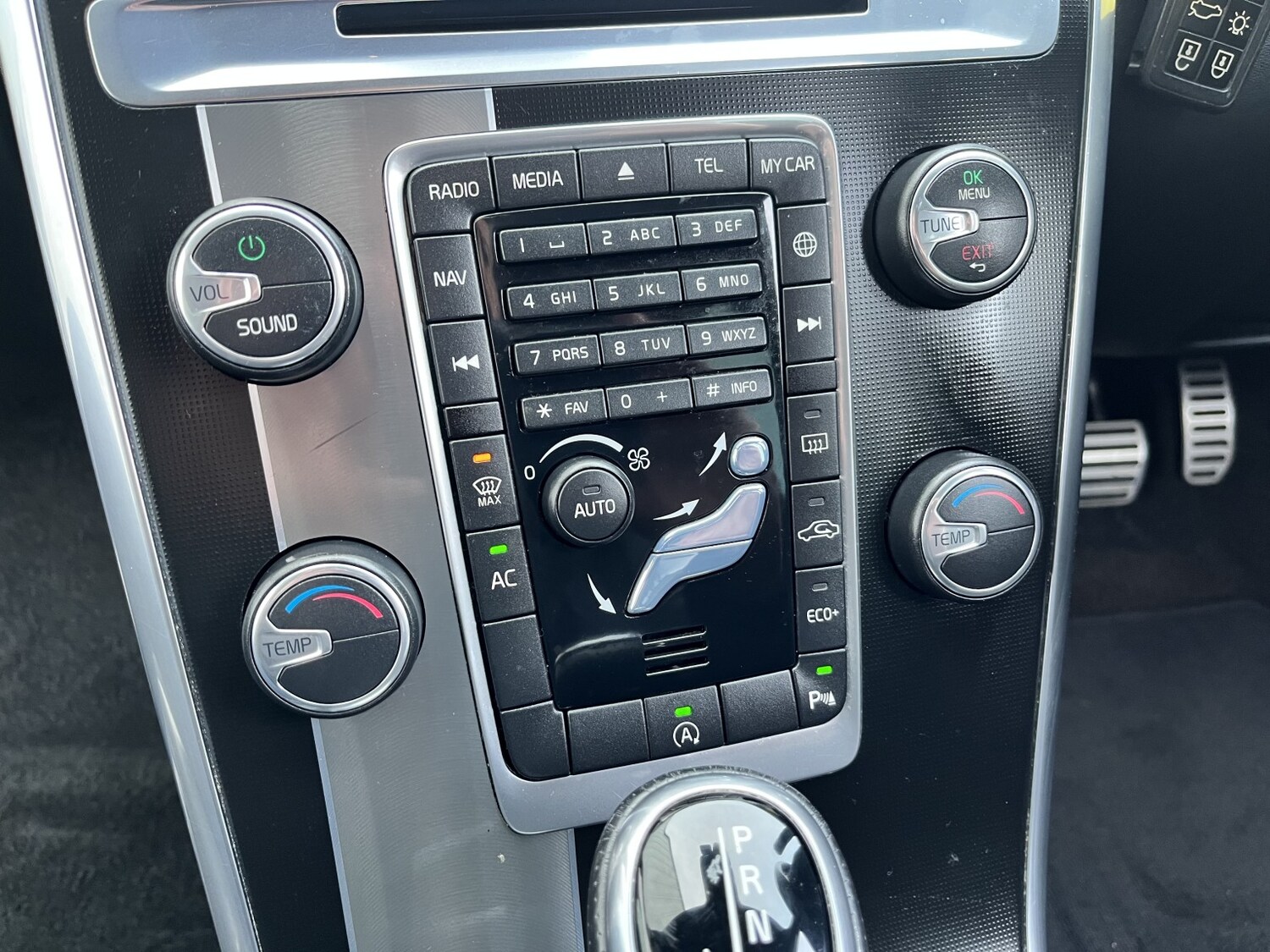 Used Volvo XC60 2016 for sale - 77807097: Photo 30