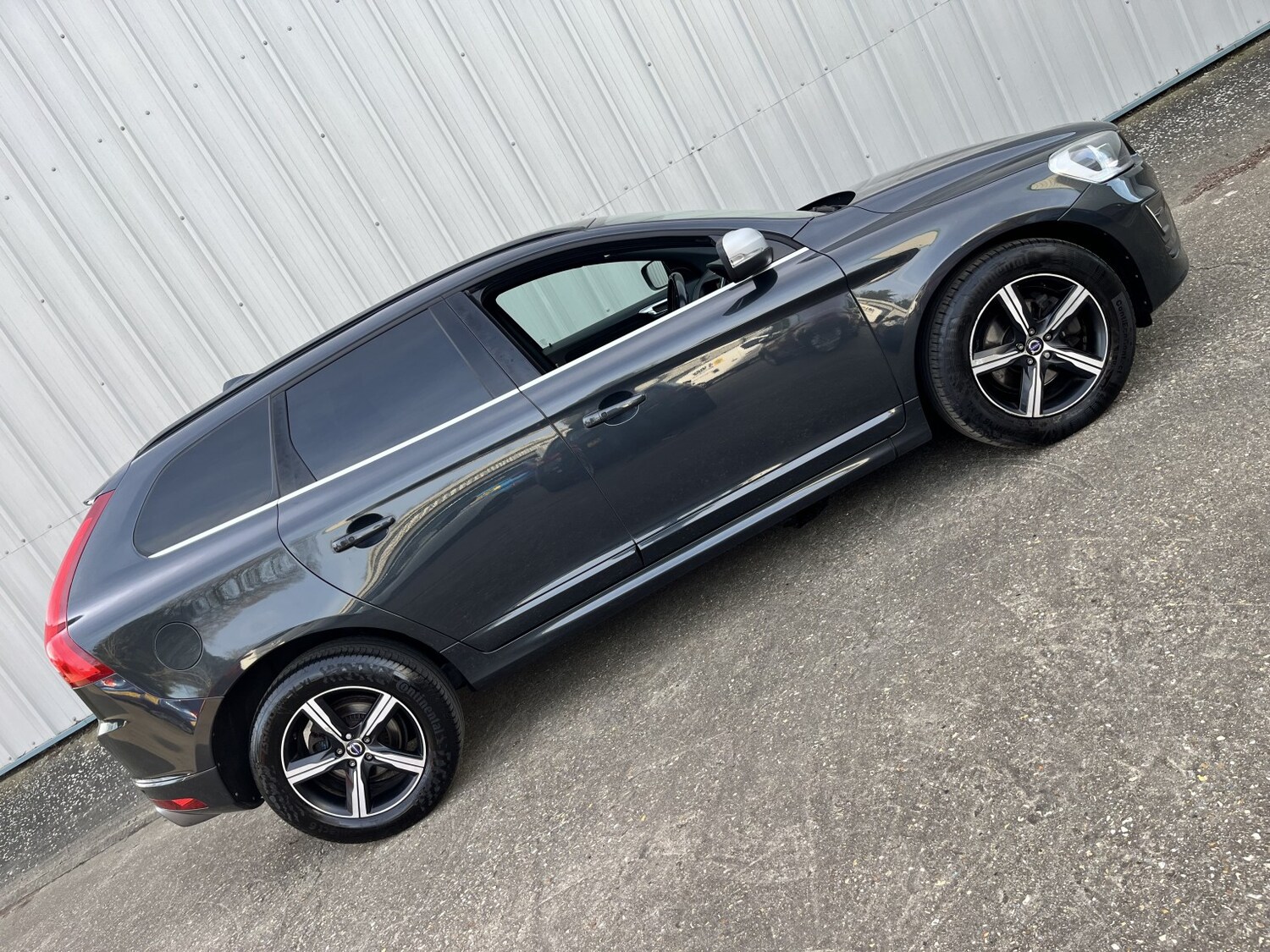 Used Volvo XC60 2016 for sale - 77807097: Photo 6