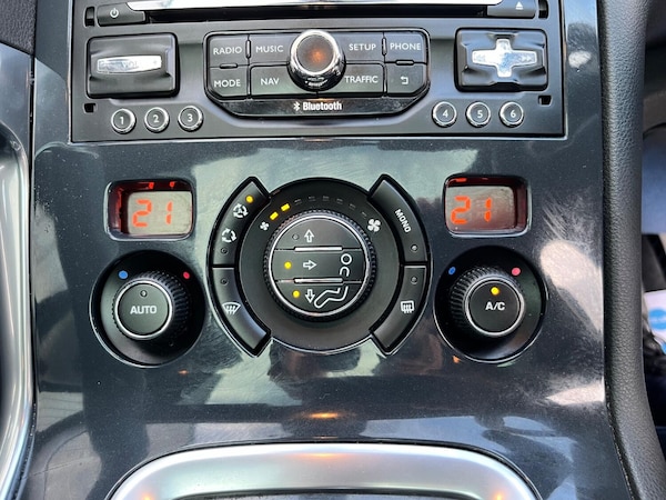 Used Peugeot 3008 2015 for sale - 76164619: Photo 37
