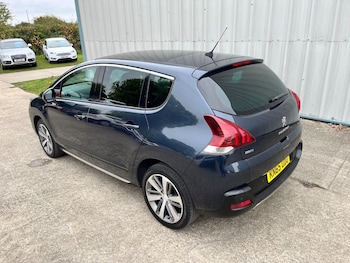 Used Peugeot 3008 2015 for sale - 76164619: Photo 3