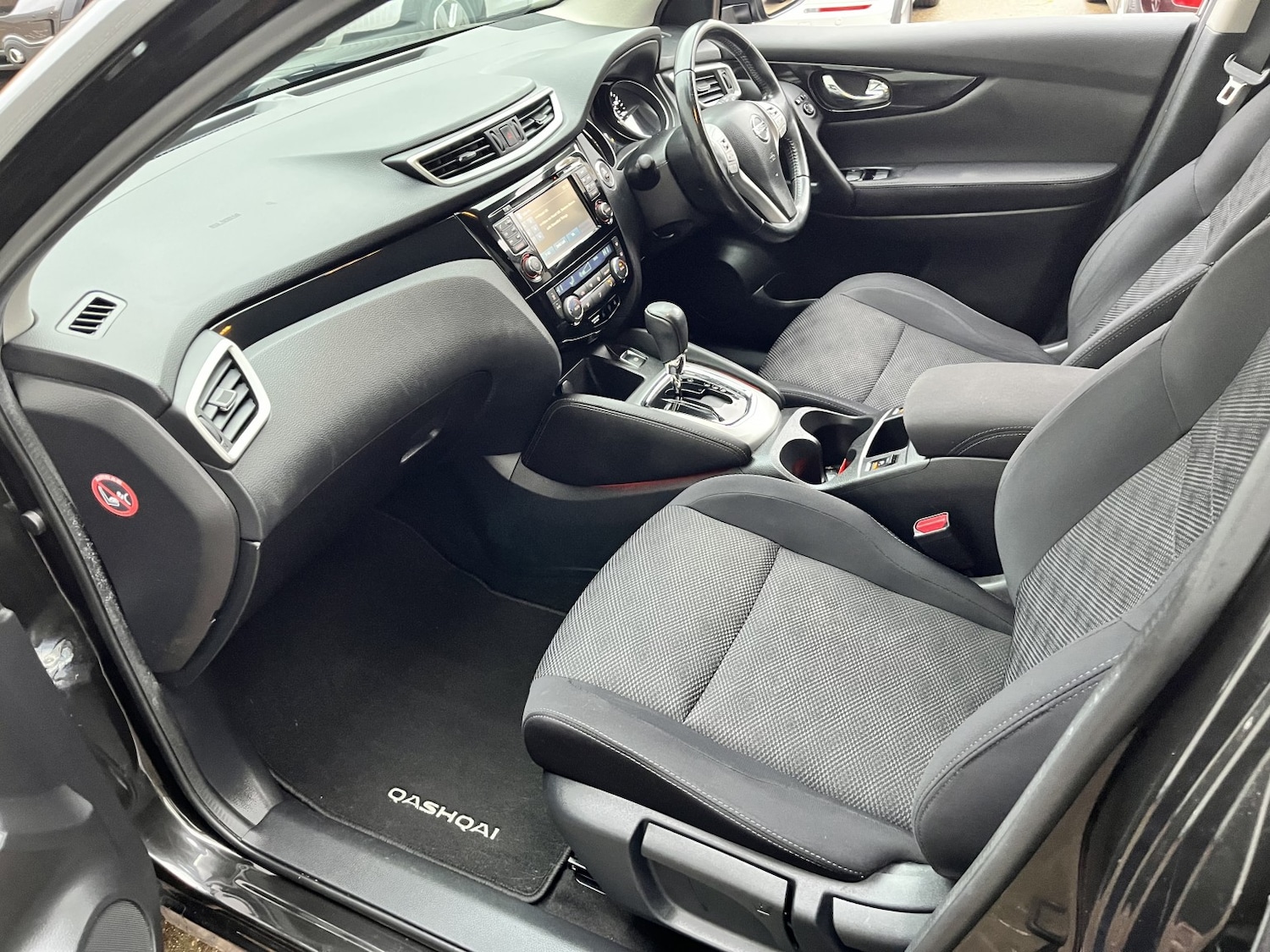 Used Nissan Qashqai 2016 for sale - 76741320: Photo 24