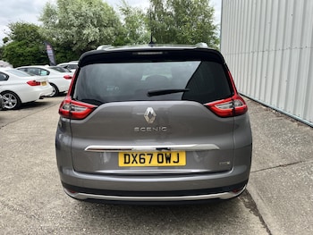 Used Renault Grand Scenic 2017 for sale - 78907172: Photo