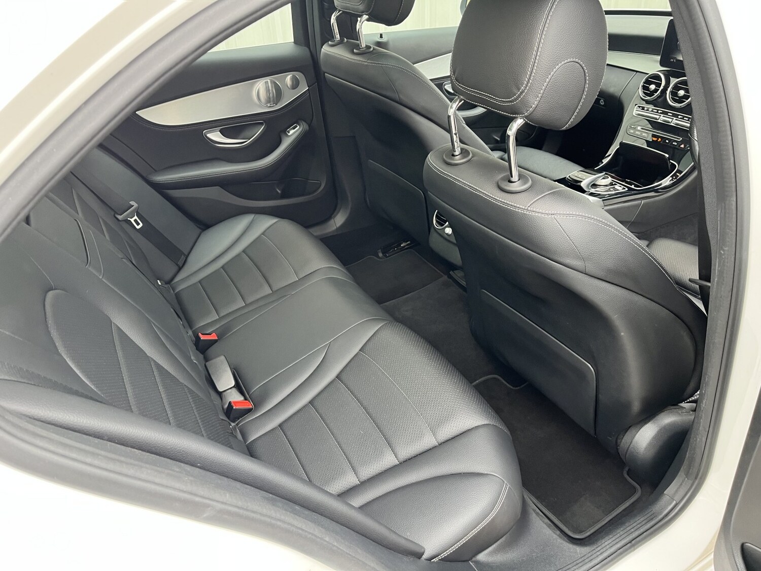 Used Mercedes-Benz C Class 2016 for sale - 77807135: Photo 26