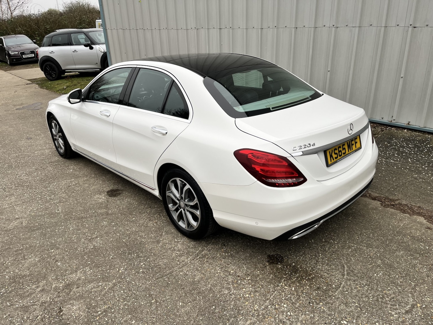 Used Mercedes-Benz C Class 2016 for sale - 77807135: Photo 3