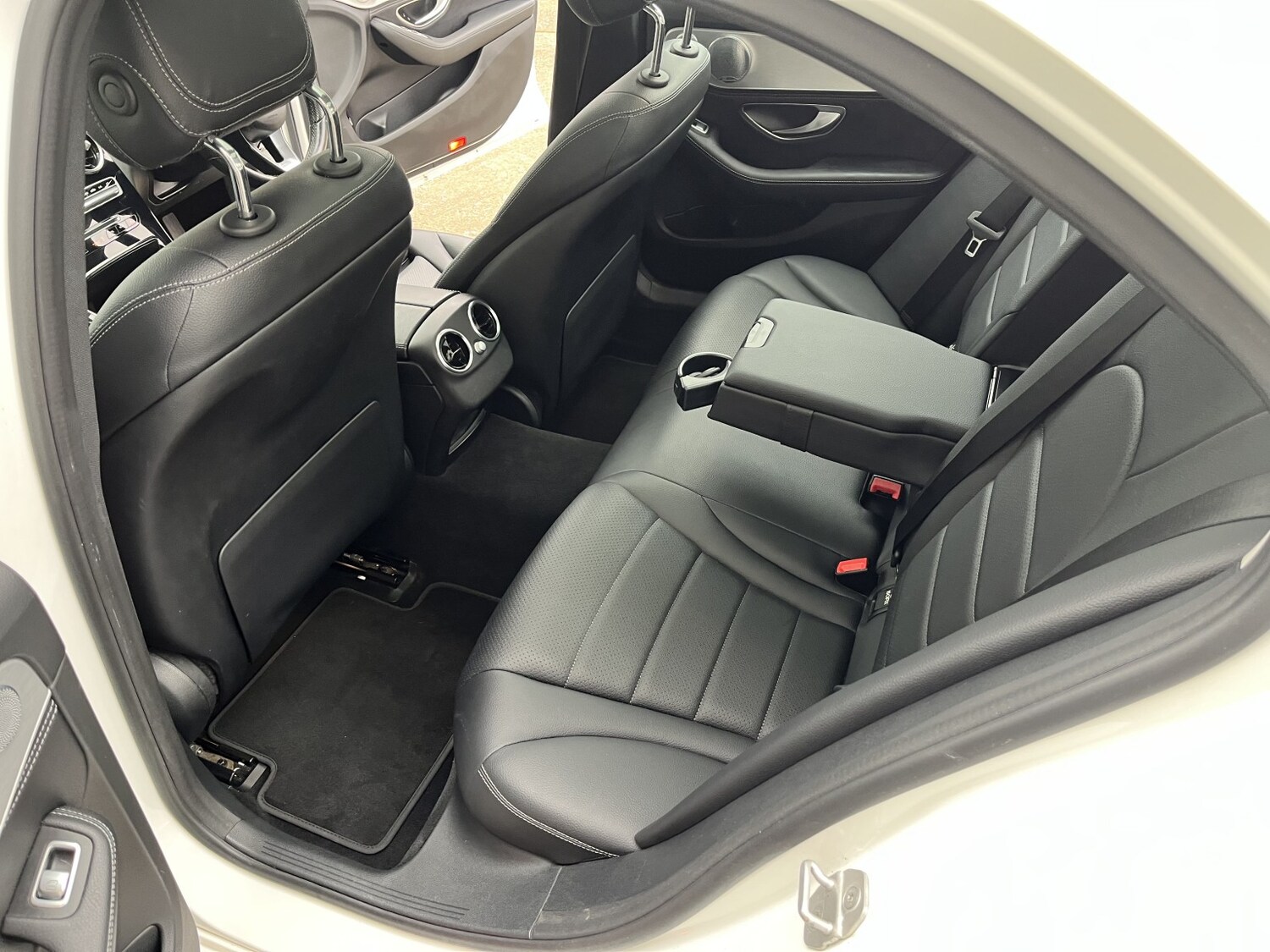 Used Mercedes-Benz C Class 2016 for sale - 77807135: Photo 31