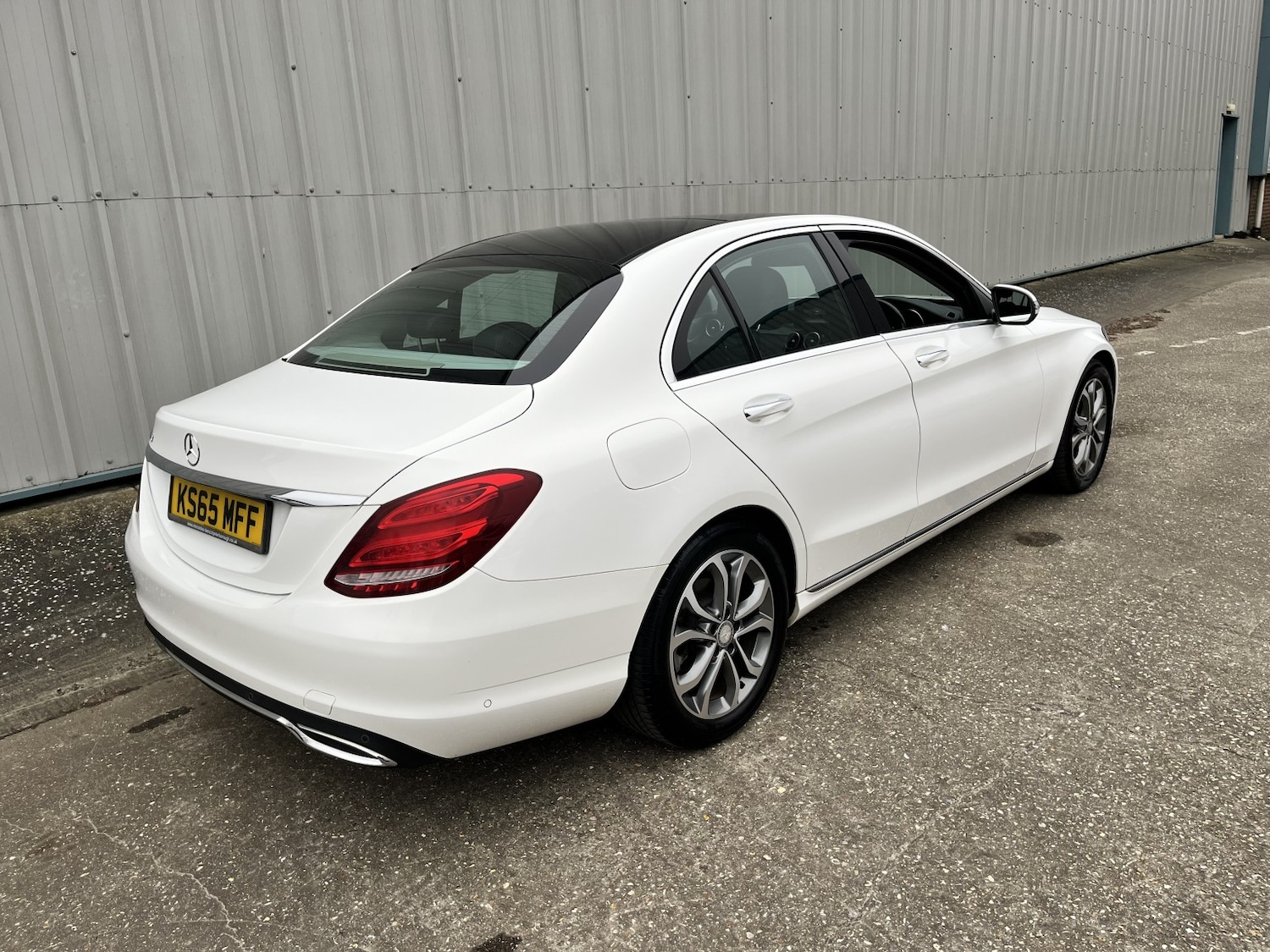 Used Mercedes-Benz C Class 2016 for sale - 77807135: Photo 5