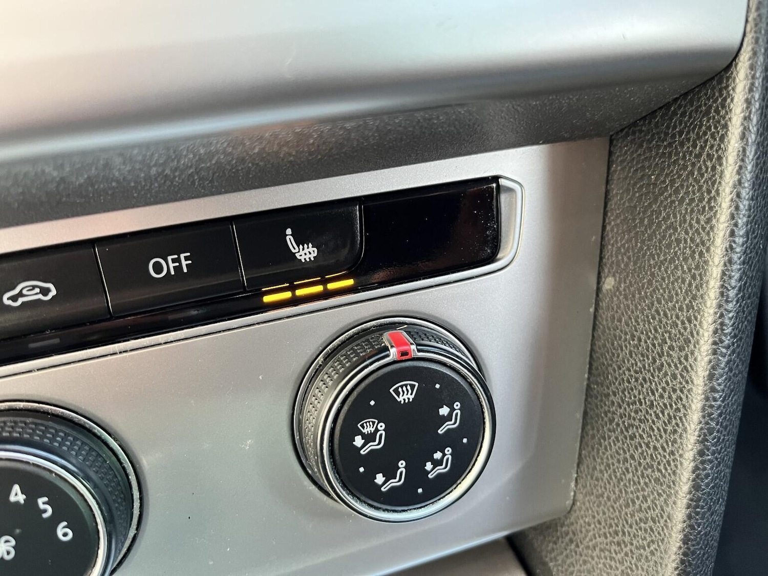 Used Volkswagen Passat 2017 for sale - 78222893: Photo 32