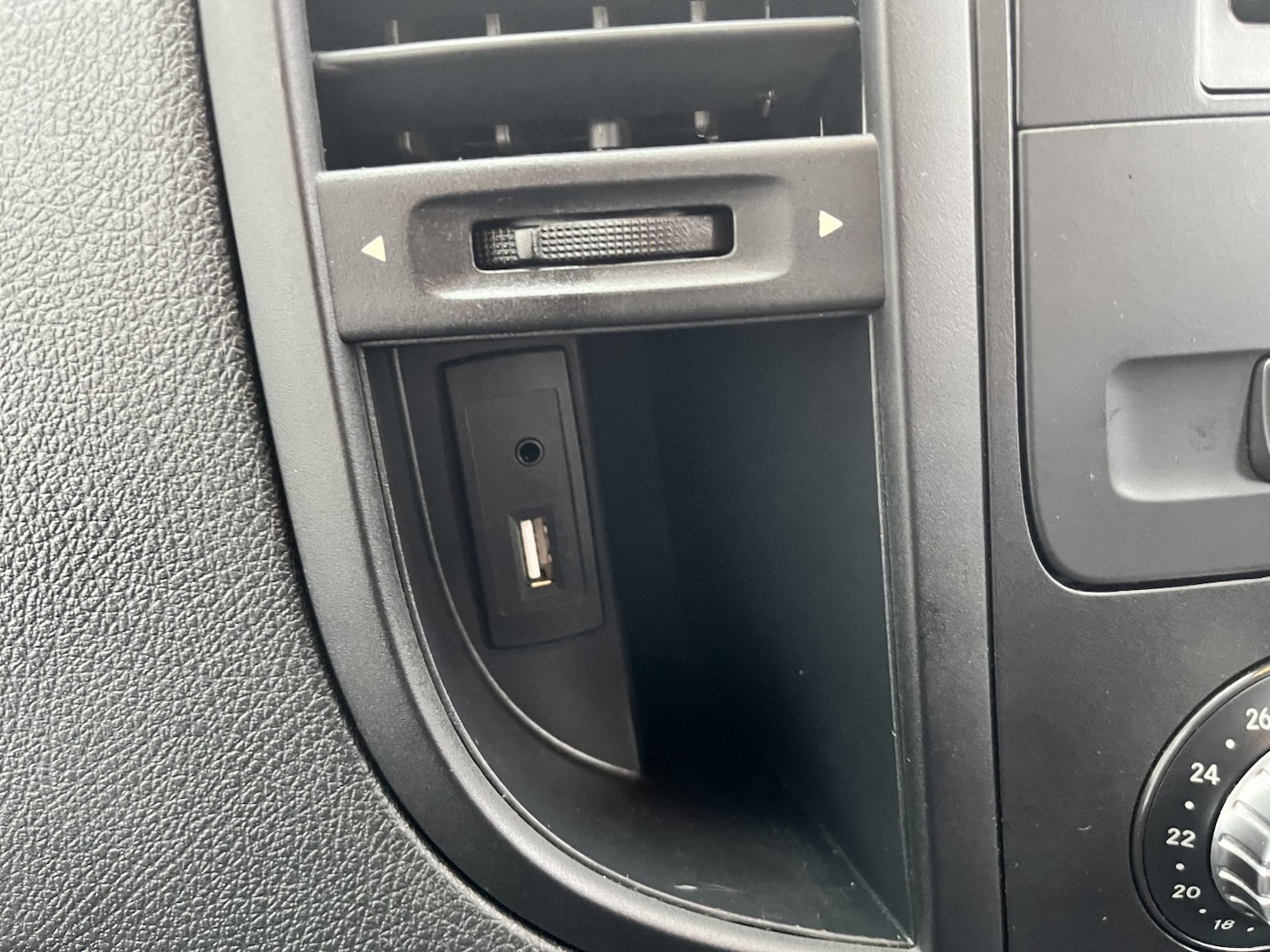 Used Mercedes-Benz Vito 2019 for sale - 77494786: Photo 35