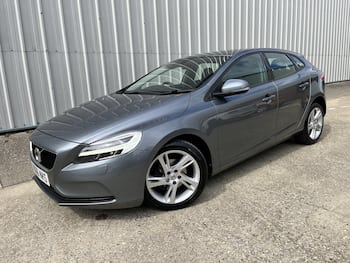 Used Volvo V40 2016 for sale - 79584041: Photo