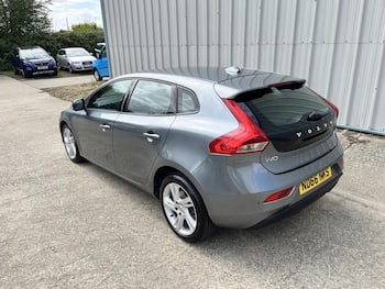 Used Volvo V40 2016 for sale - 79584041: Photo