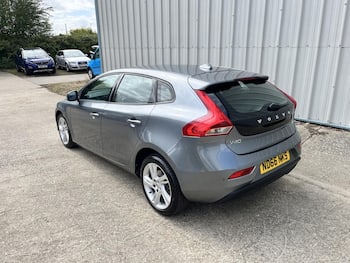 Used Volvo V40 2016 for sale - 79584041: Photo