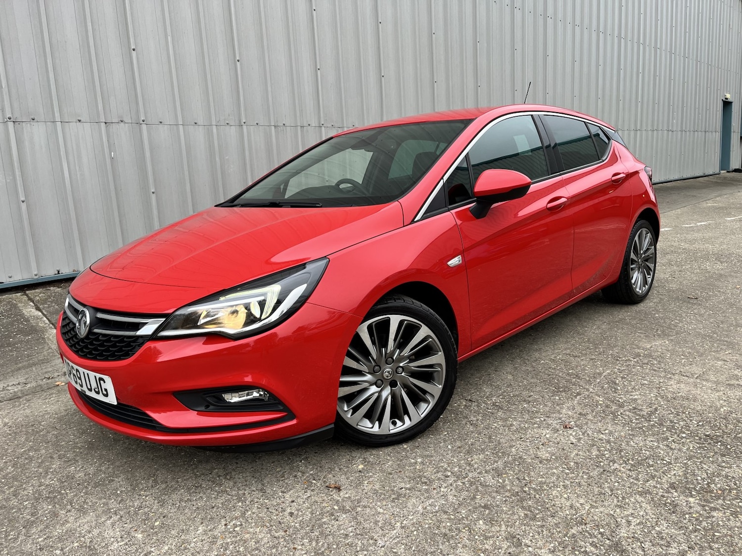 Used Vauxhall Astra 2019 for sale - 76439895: Photo 1