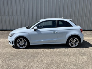 Used Audi A1 2011 for sale - 78473468: Photo