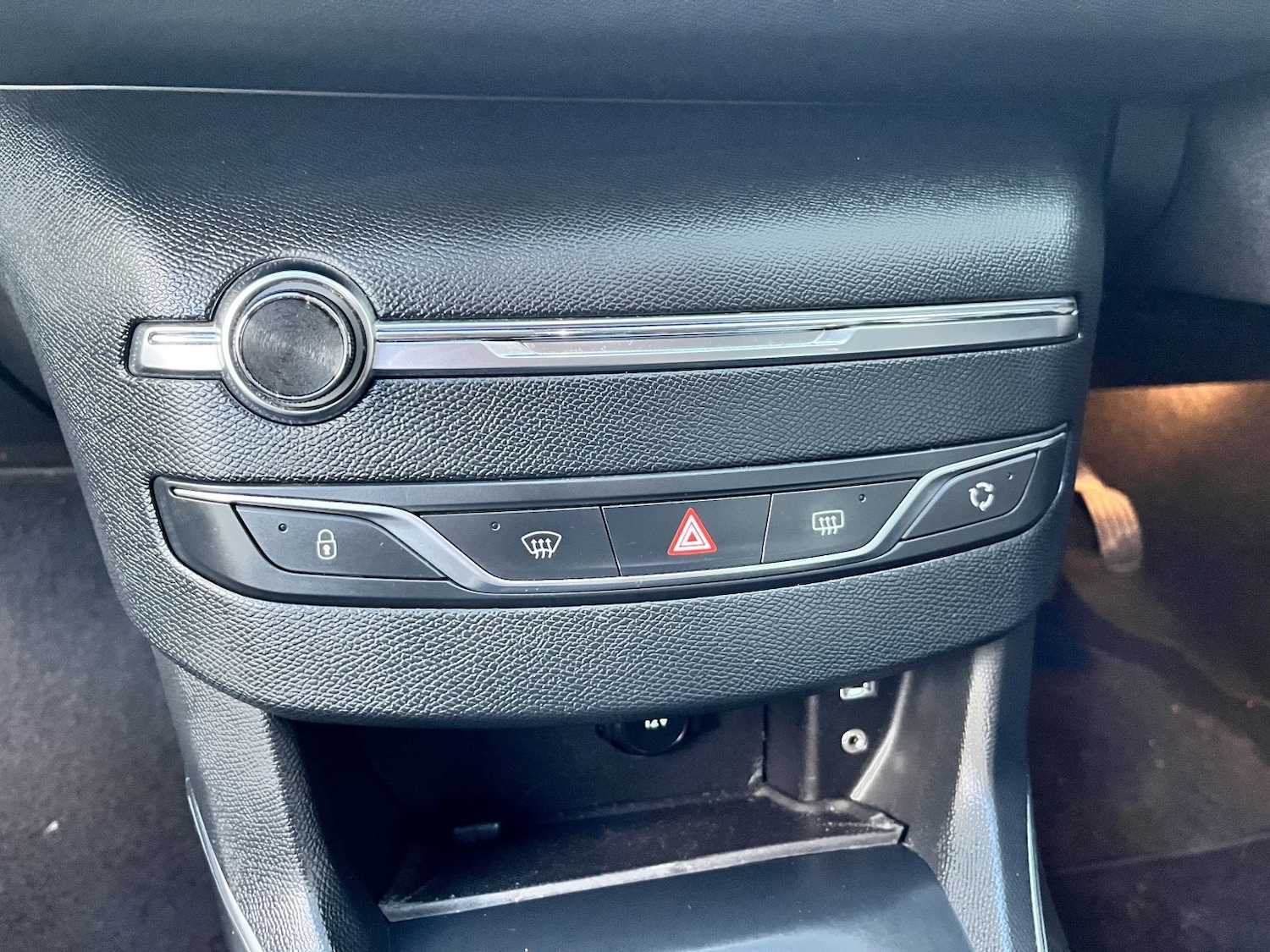 Used Peugeot 308 2014 for sale - 77629041: Photo 14