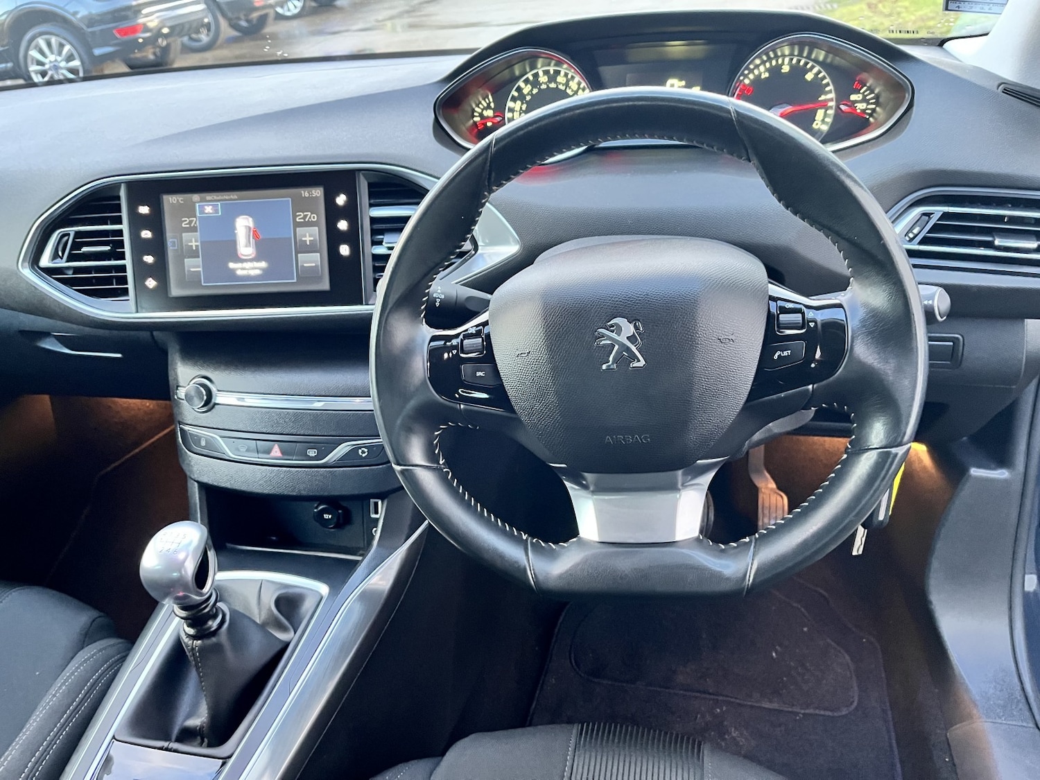 Used Peugeot 308 2014 for sale - 77629041: Photo 8