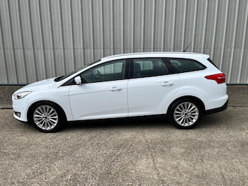 Used Ford Focus 2015 for sale - 75608175: Photo