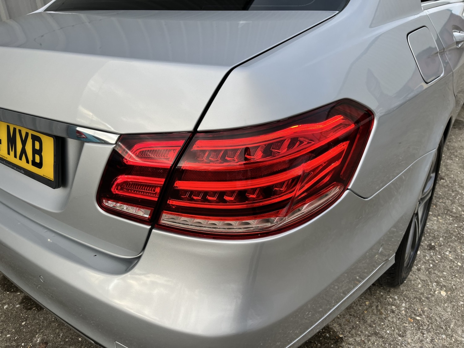 Used Mercedes-Benz E Class 2014 for sale - 76699223: Photo 11