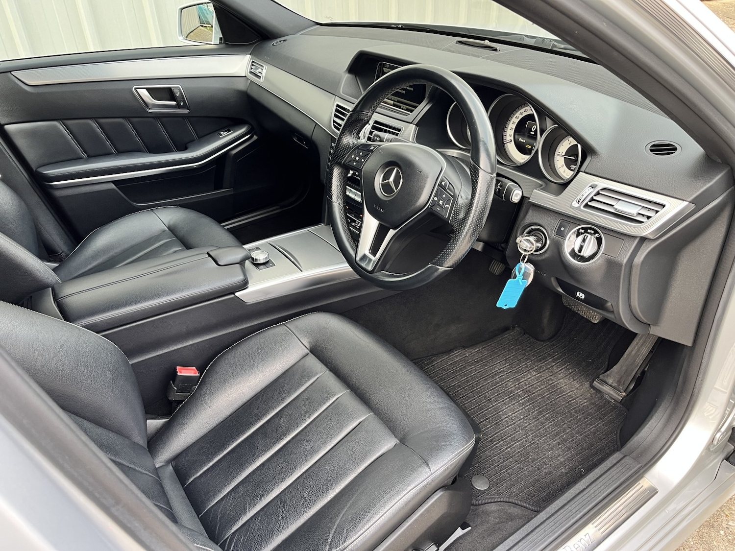 Used Mercedes-Benz E Class 2014 for sale - 76699223: Photo 15