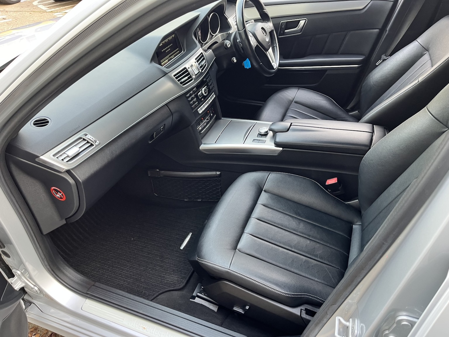 Used Mercedes-Benz E Class 2014 for sale - 76699223: Photo 26