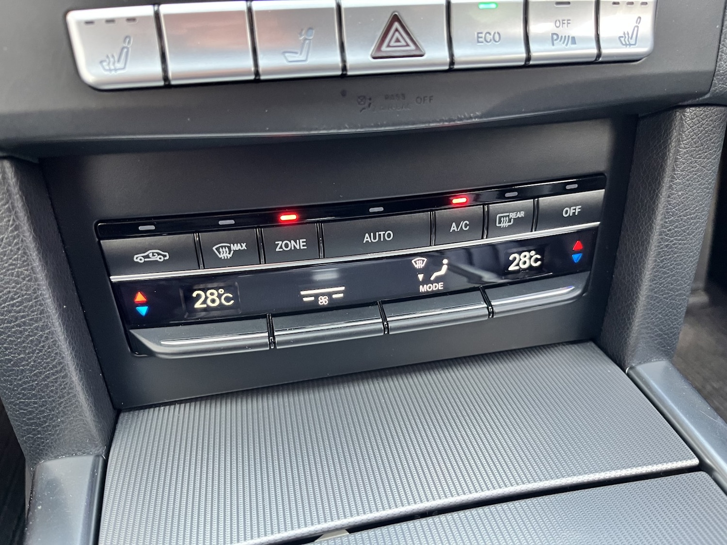 Used Mercedes-Benz E Class 2014 for sale - 76699223: Photo 28