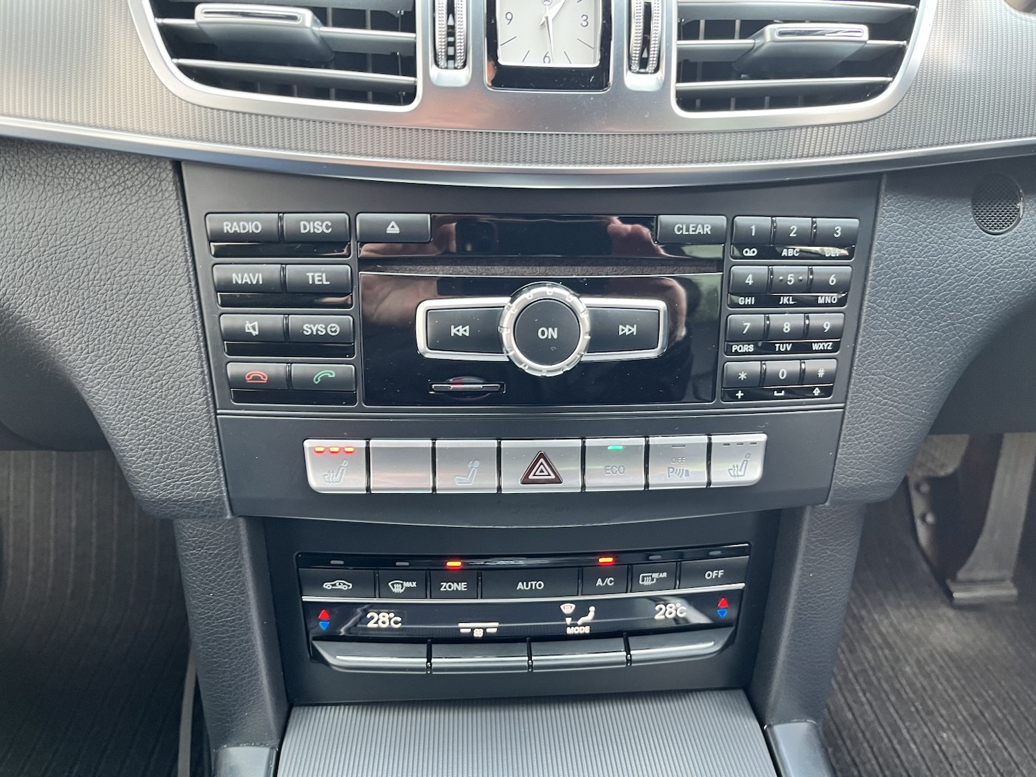 Used Mercedes-Benz E Class 2014 for sale - 76699223: Photo 30