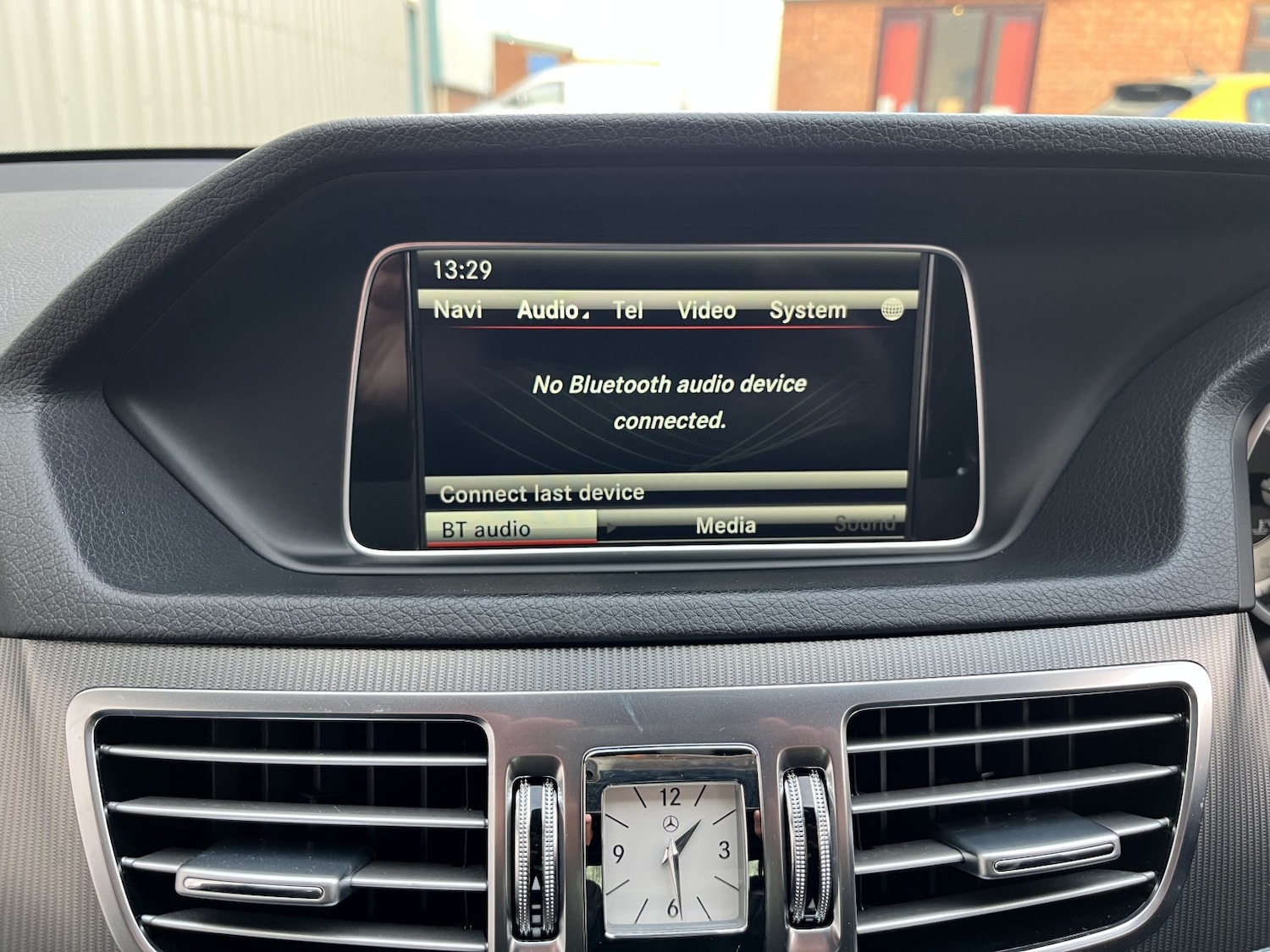 Used Mercedes-Benz E Class 2014 for sale - 76699223: Photo 31