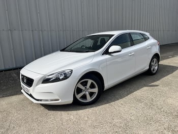 Used Volvo V40 2012 for sale - 79720969: Photo