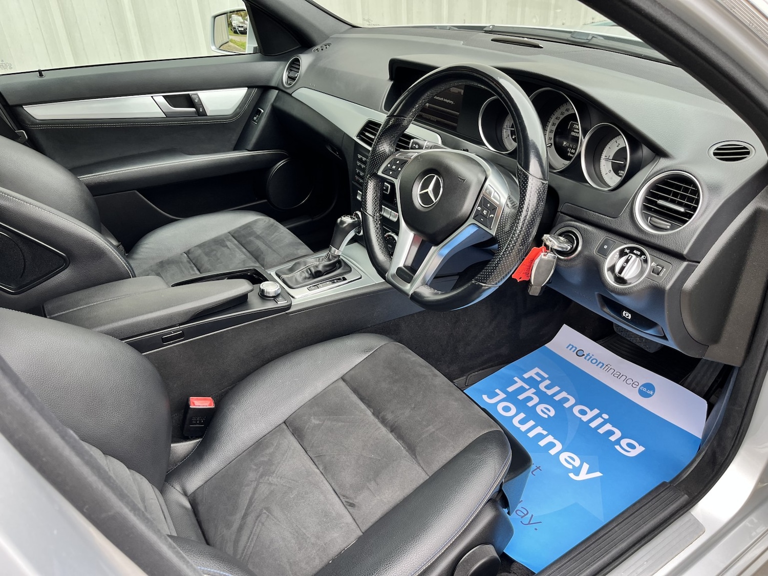 Used Mercedes-Benz C Class 2014 for sale - 76407538: Photo 15