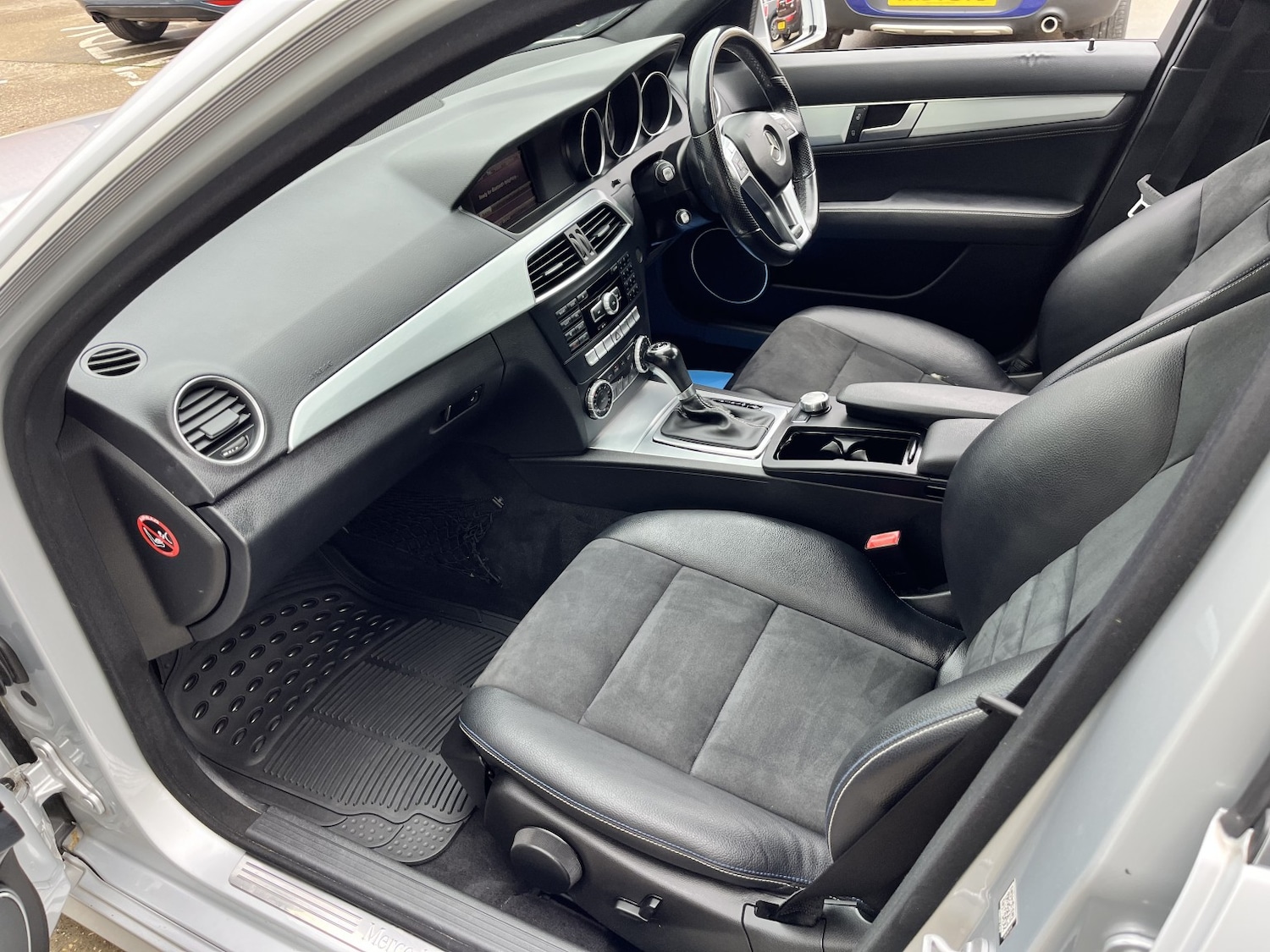 Used Mercedes-Benz C Class 2014 for sale - 76407538: Photo 26