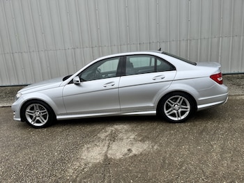 Used Mercedes-Benz C Class 2014 for sale - 76407538: Photo