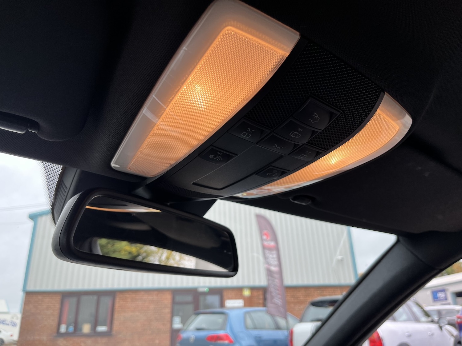 Used Mercedes-Benz C Class 2014 for sale - 76407538: Photo 36