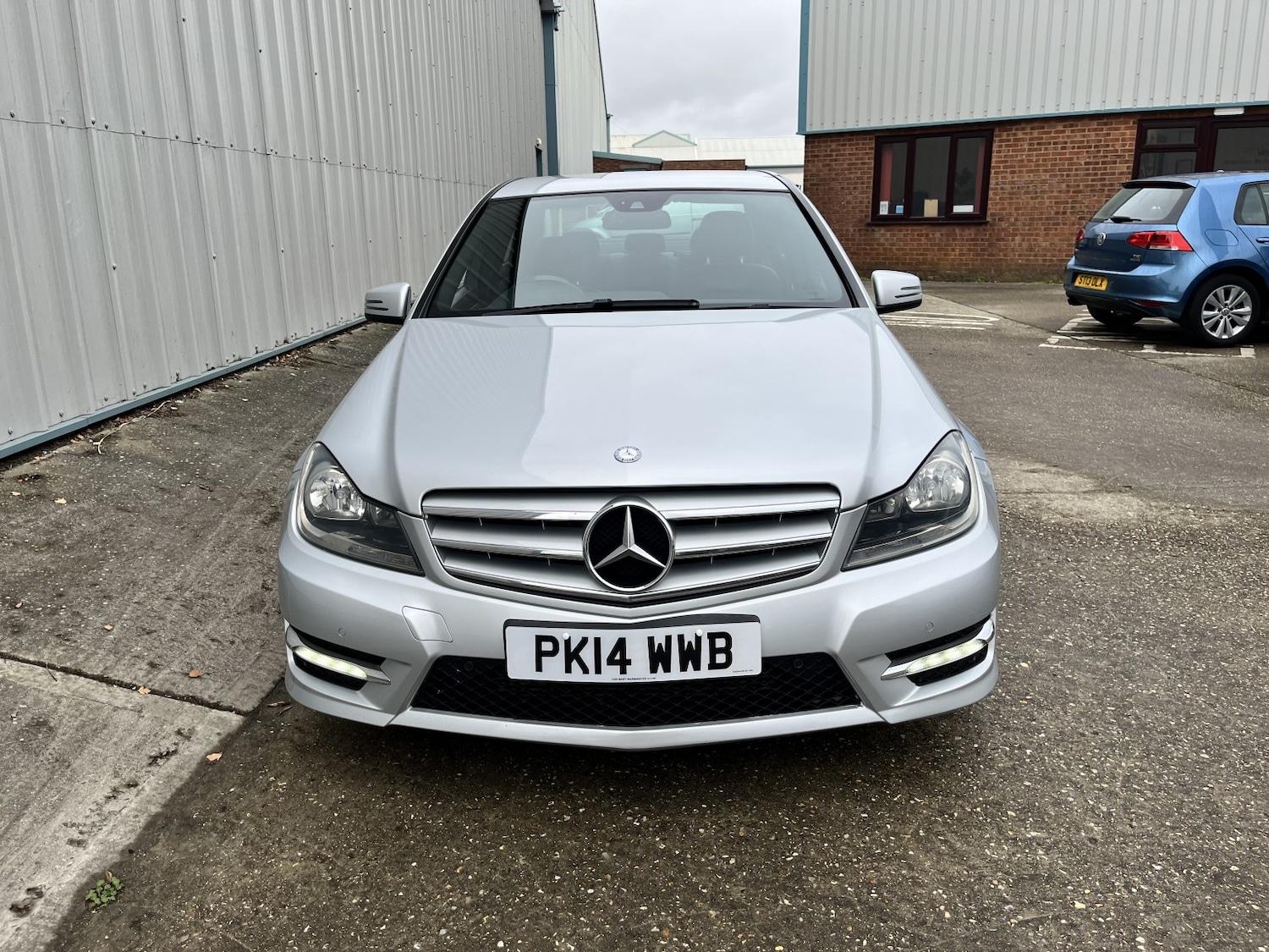 Used Mercedes-Benz C Class 2014 for sale - 76407538: Photo 8