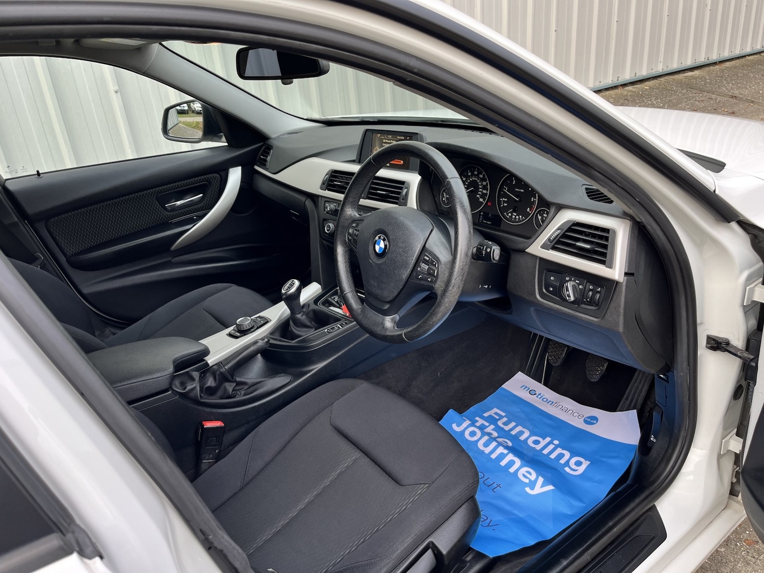 Used BMW 3 Series 2015 for sale - 76631504: Photo 14