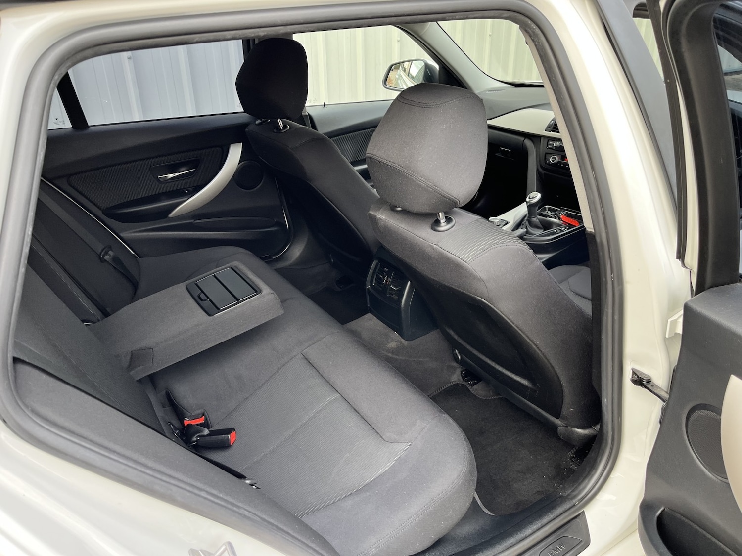 Used BMW 3 Series 2015 for sale - 76631504: Photo 18