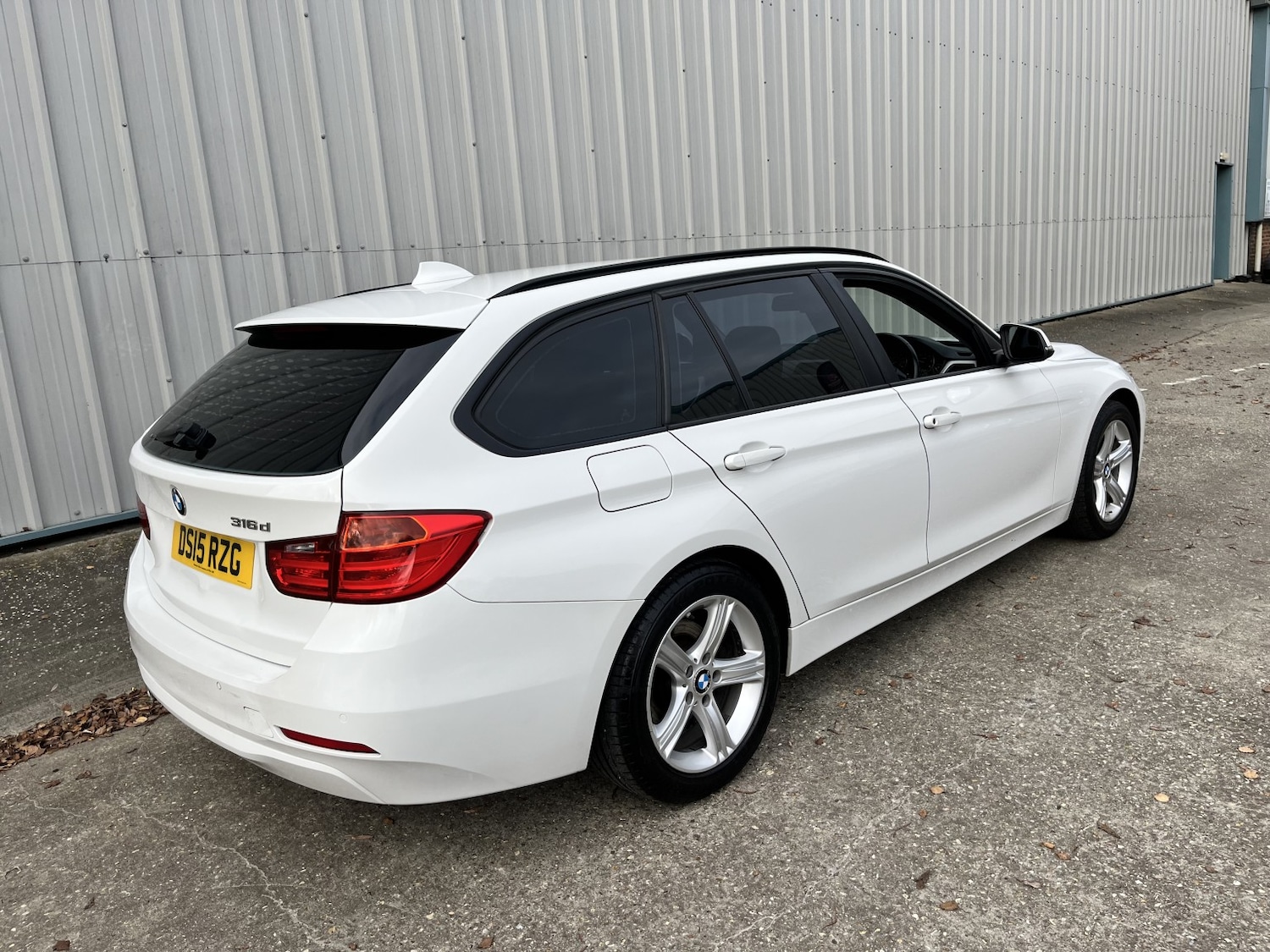 Used BMW 3 Series 2015 for sale - 76631504: Photo 5